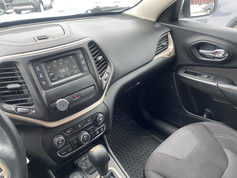 Jeep Cherokee Latitude 4WD 2015