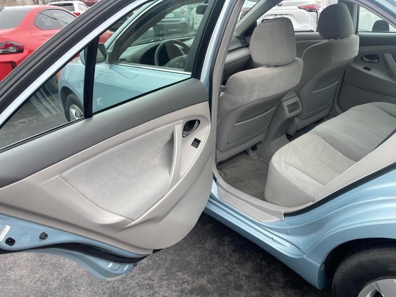 Toyota Camry 4dr Sdn LE Auto 2008