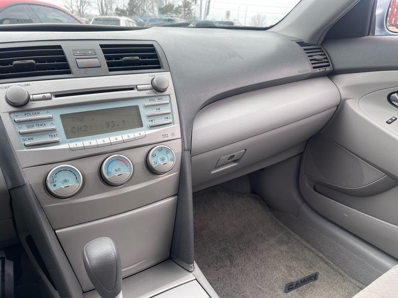 Toyota Camry 4dr Sdn LE Auto 2008