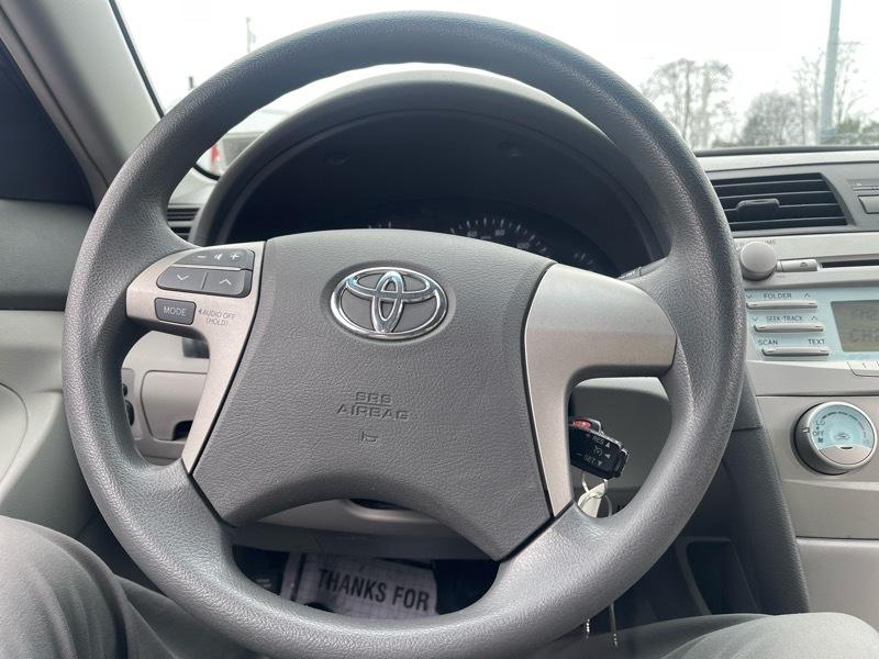 Toyota Camry 4dr Sdn LE Auto 2008