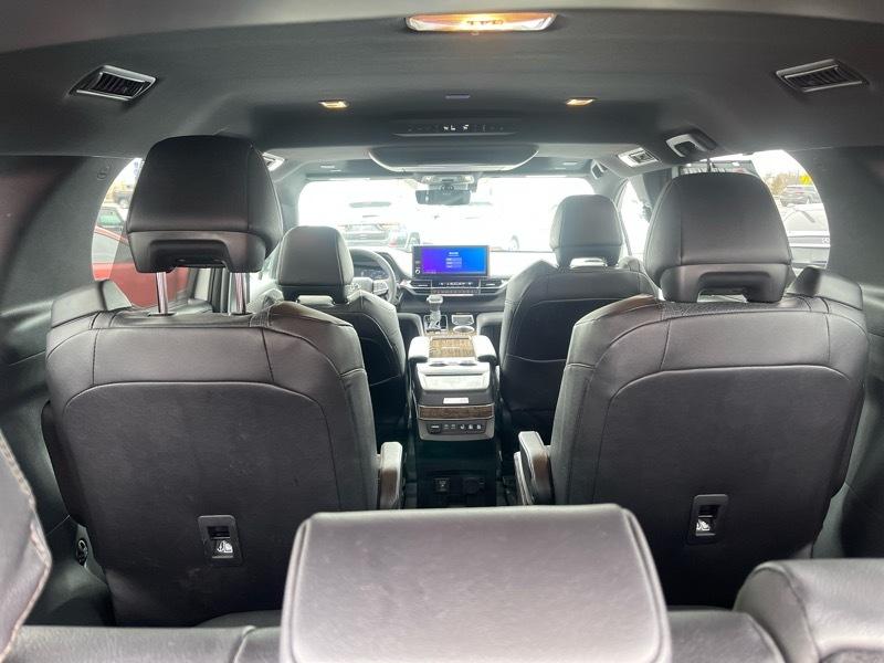 Toyota Sienna Platinum 7-Passenger AWD 2026