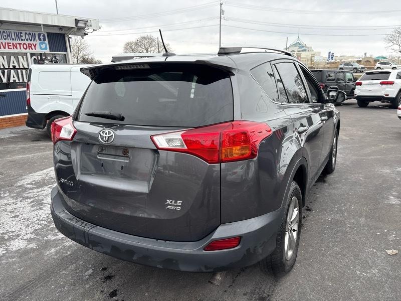 Toyota RAV4 XLE AWD 2015