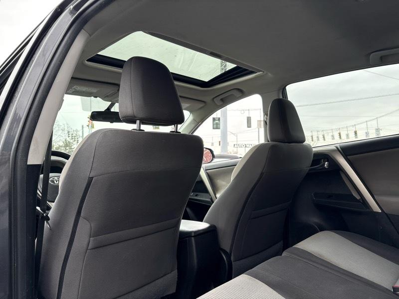 Toyota RAV4 XLE AWD 2015