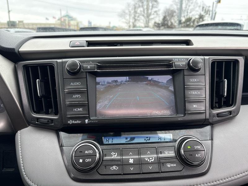 Toyota RAV4 XLE AWD 2015