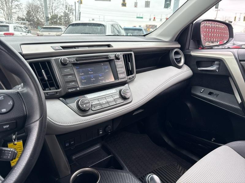 Toyota RAV4 XLE AWD 2015