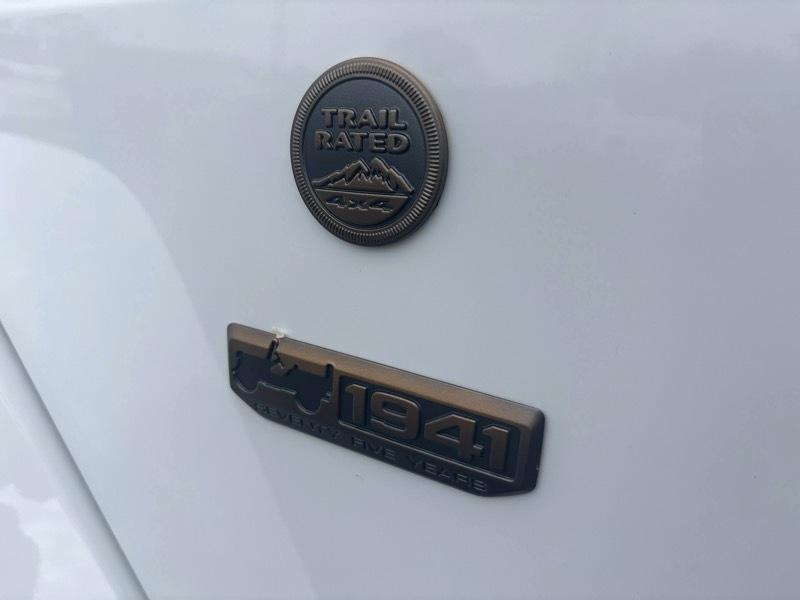 Jeep Wrangler 4WD 4dr Unlimited Sahara 2017