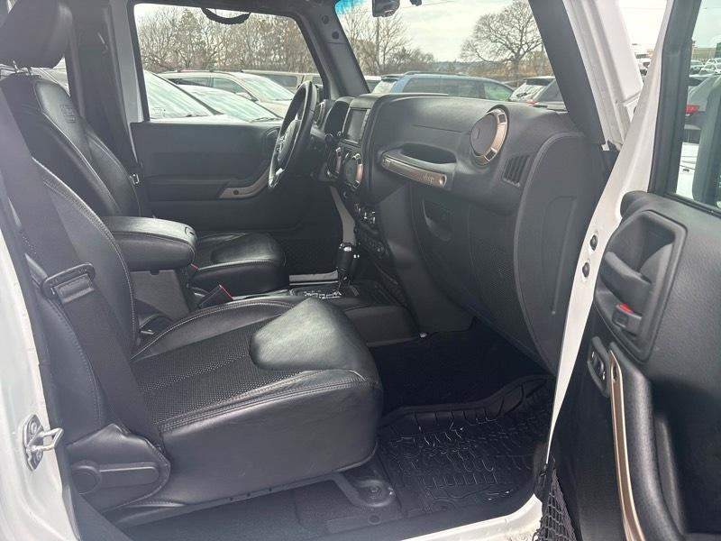 Jeep Wrangler 4WD 4dr Unlimited Sahara 2017