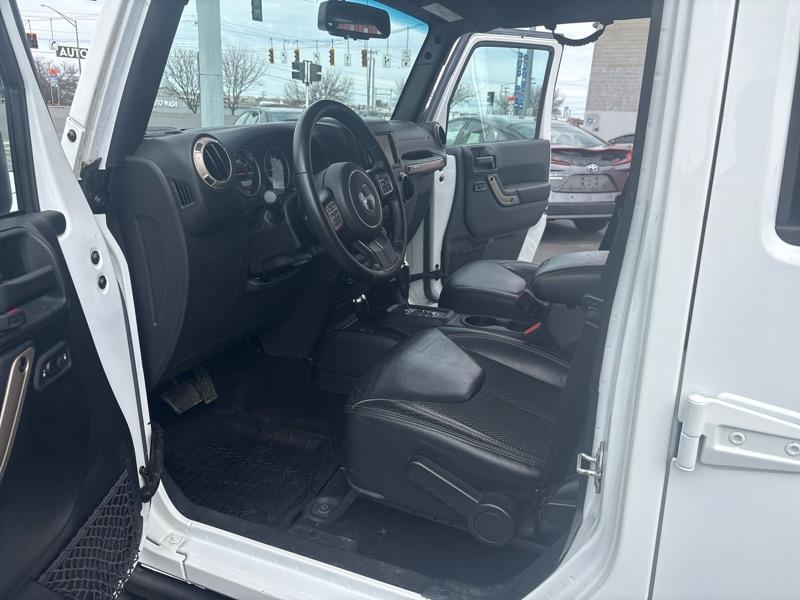 Jeep Wrangler 4WD 4dr Unlimited Sahara 2017