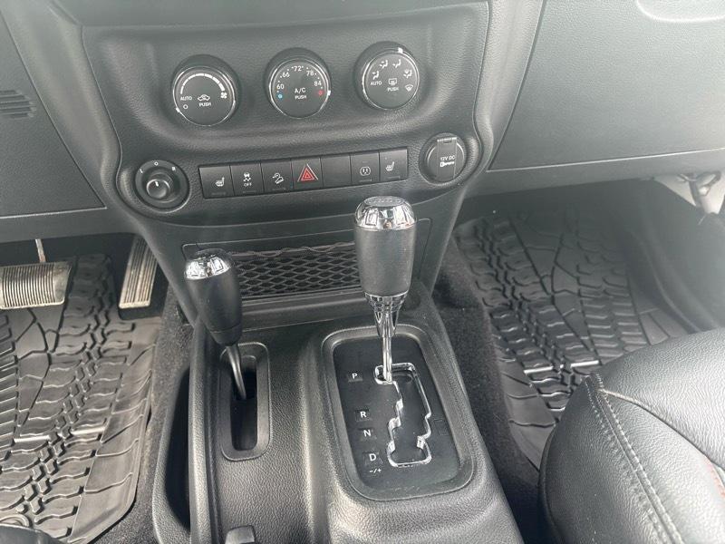 Jeep Wrangler 4WD 4dr Unlimited Sahara 2017