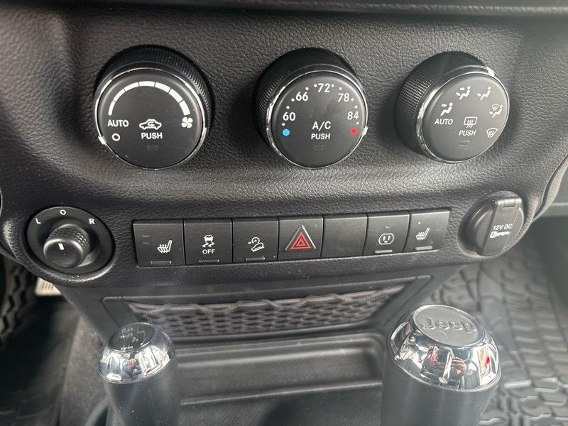 Jeep Wrangler 4WD 4dr Unlimited Sahara 2017