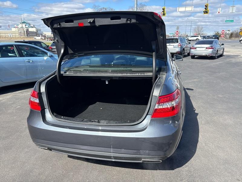 Mercedes-Benz E-Class E350 Sedan 4MATIC 2010