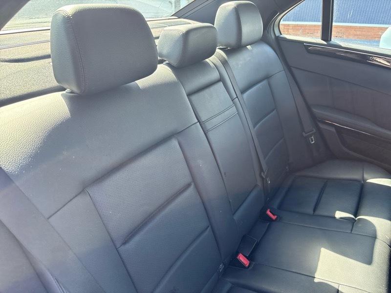 Mercedes-Benz E-Class E350 Sedan 4MATIC 2010
