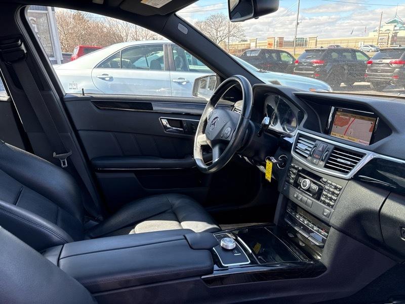 Mercedes-Benz E-Class E350 Sedan 4MATIC 2010