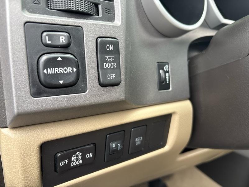 Toyota Tundra 4WD 2010