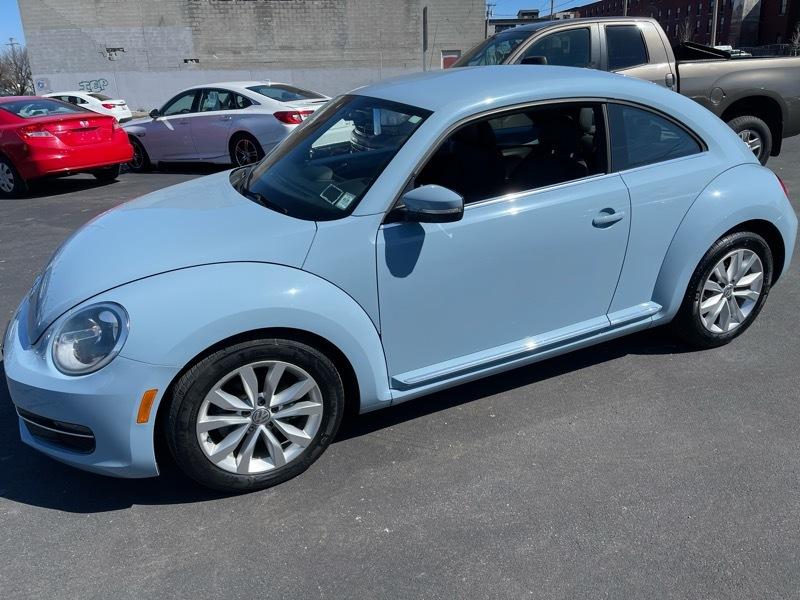 Volkswagen Beetle 2.0T Turbo 2013
