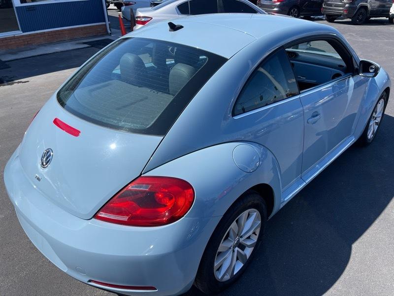 Volkswagen Beetle 2.0T Turbo 2013