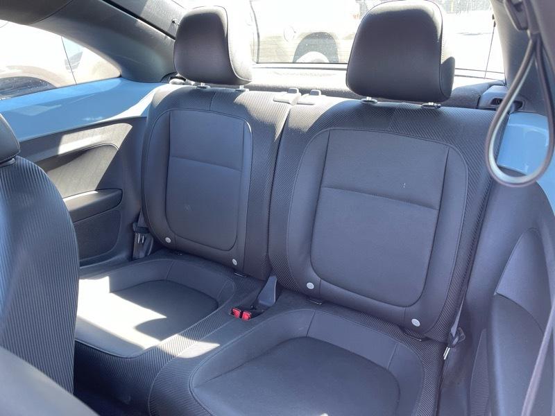 Volkswagen Beetle 2.0T Turbo 2013