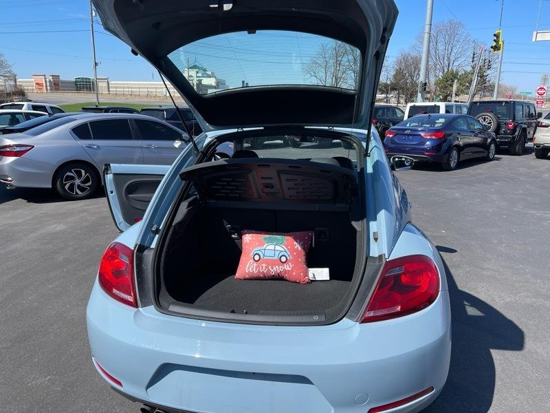 Volkswagen Beetle 2.0T Turbo 2013