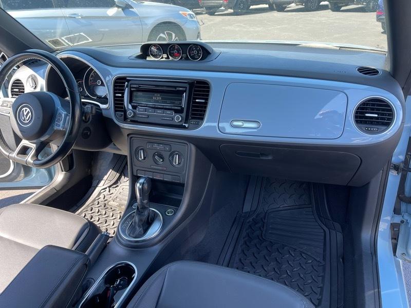 Volkswagen Beetle 2.0T Turbo 2013