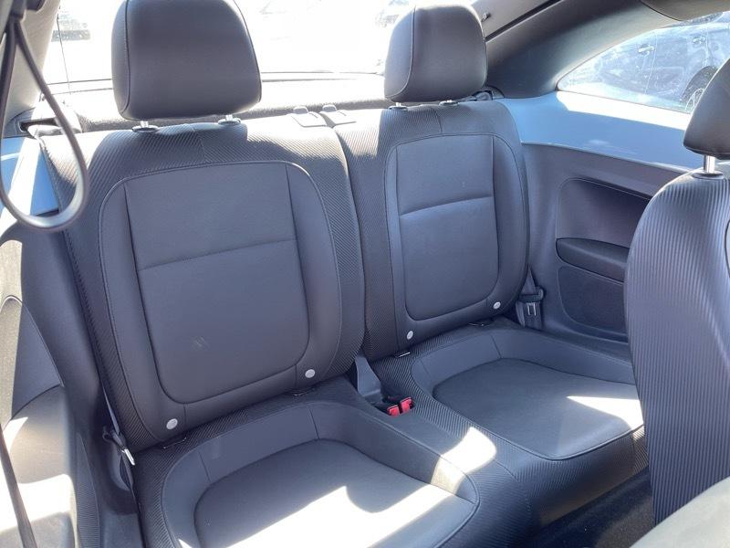 Volkswagen Beetle 2.0T Turbo 2013