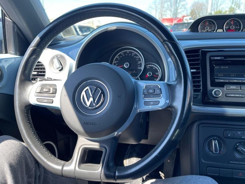 Volkswagen Beetle 2.0T Turbo 2013