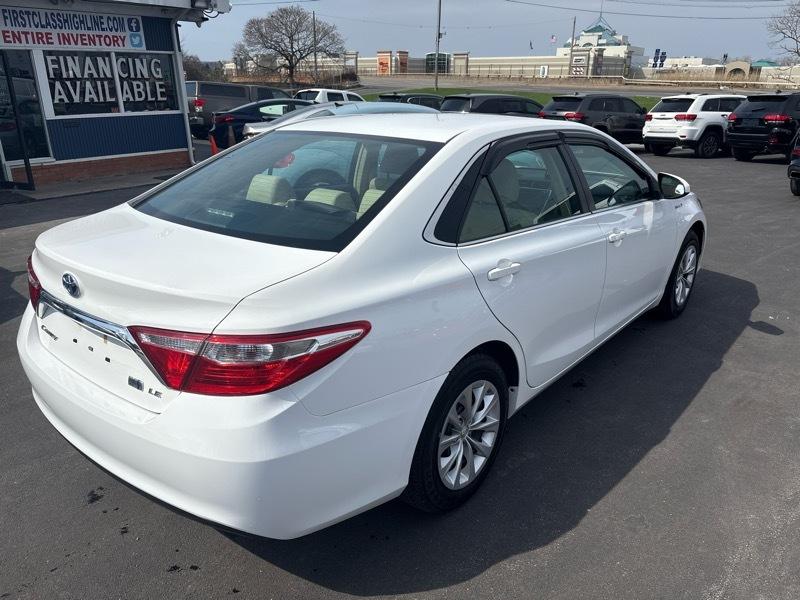 Toyota Camry Hybrid LE 2017