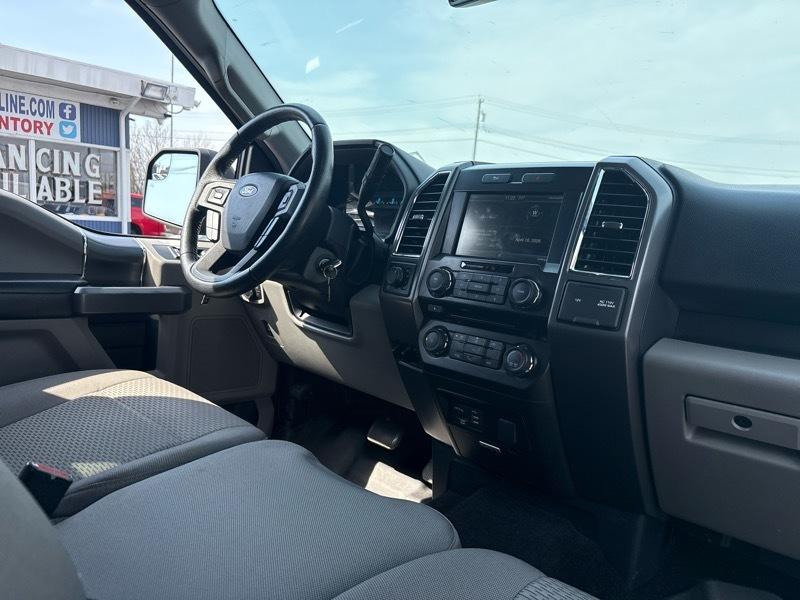 Ford F-150 4WD SuperCab 145" XLT 2015