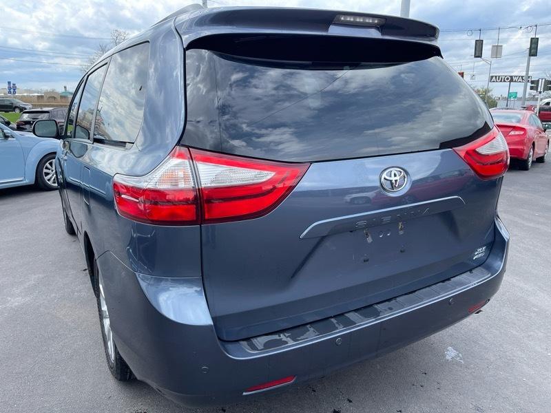 Toyota Sienna Limited AWD 7-Passenger V6 2015