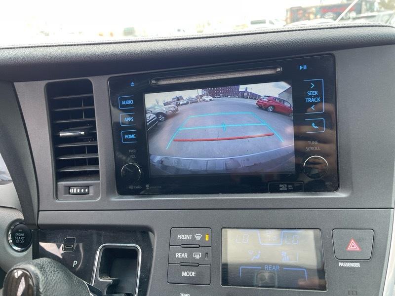 Toyota Sienna Limited AWD 7-Passenger V6 2015