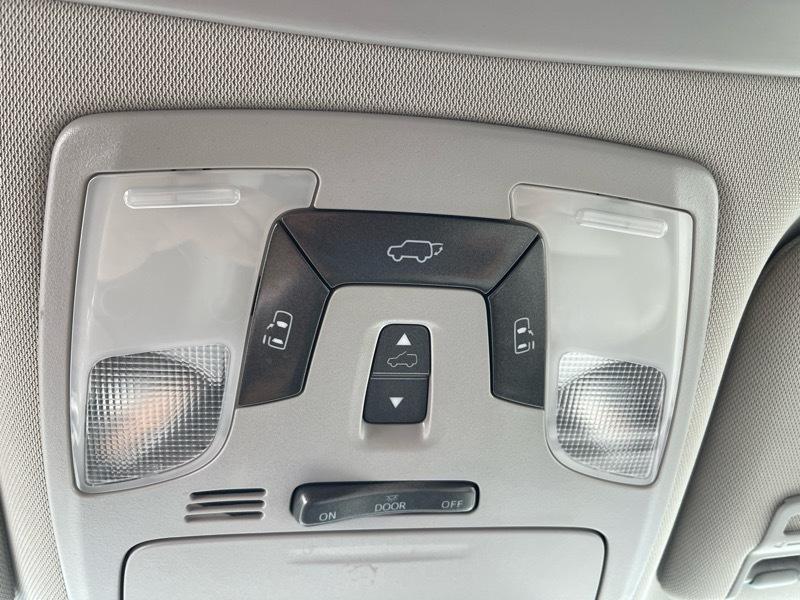 Toyota Sienna Limited AWD 7-Passenger V6 2015