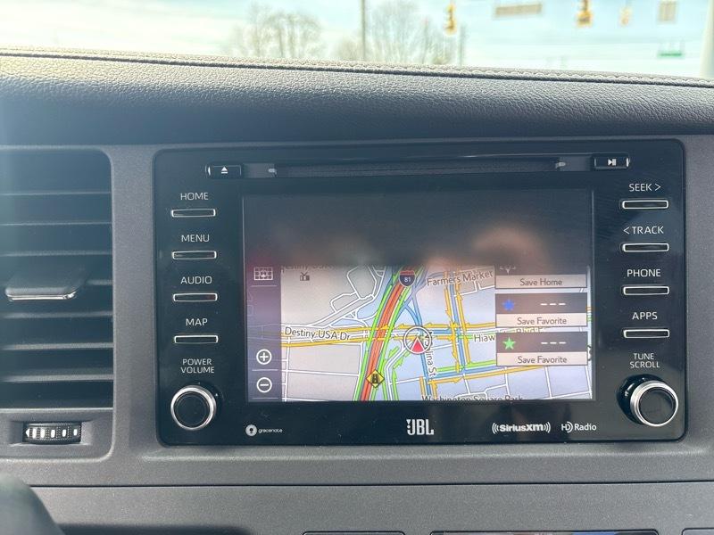 Toyota Sienna XLE 7-Passenger AWD 2018