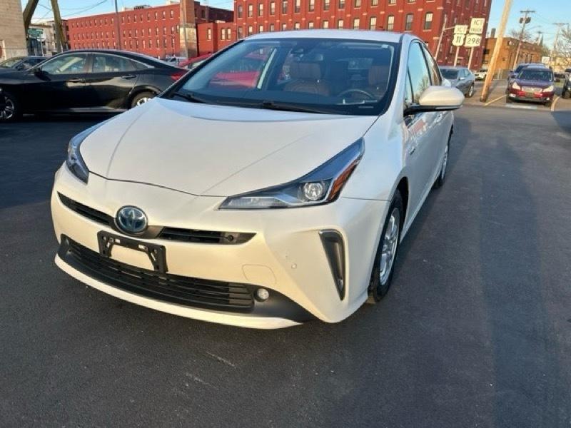 Toyota Prius XLE AWD-e 2019