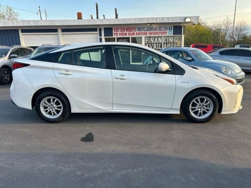 Toyota Prius XLE AWD-e 2019