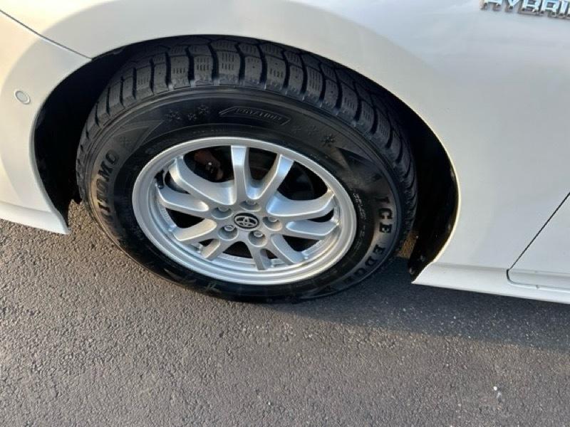 Toyota Prius XLE AWD-e 2019