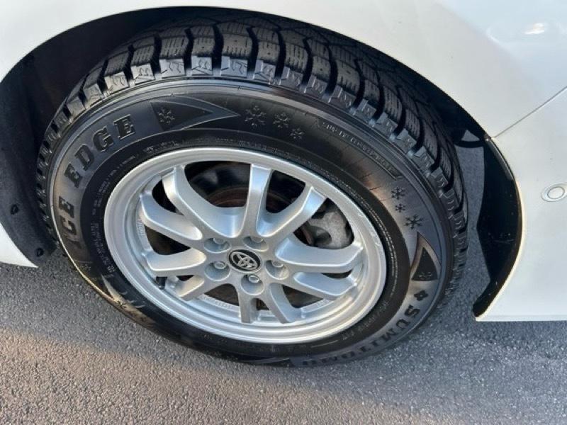 Toyota Prius XLE AWD-e 2019