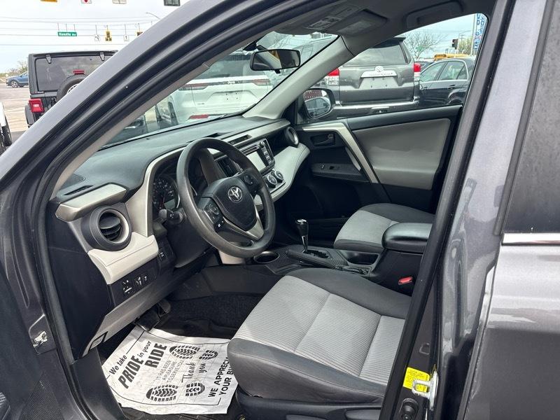 Toyota RAV4 LE AWD 2015