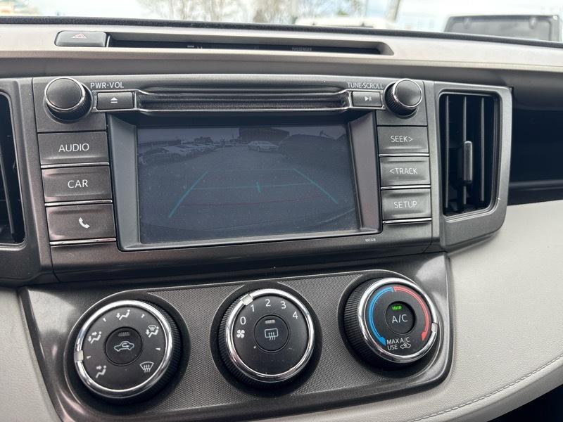 Toyota RAV4 LE AWD 2015