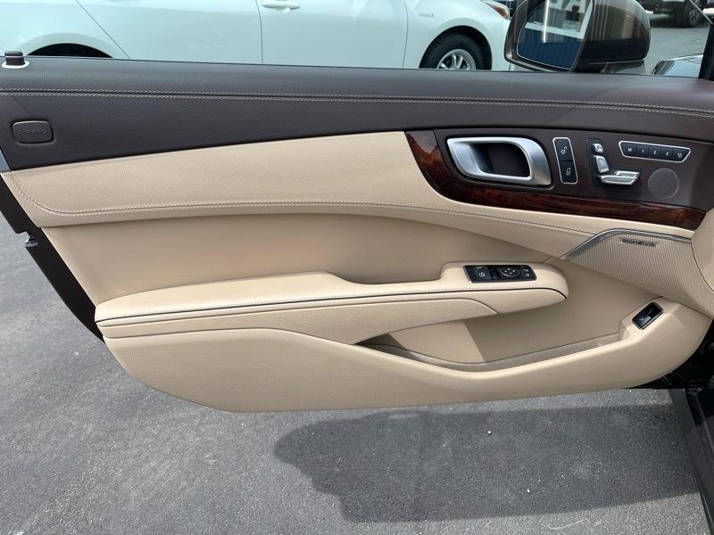 Mercedes-Benz SL-Class SL550R 2014