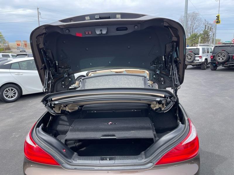 Mercedes-Benz SL-Class SL550R 2014