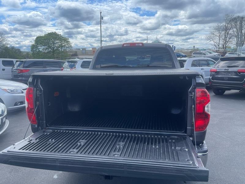 Toyota Tundra SR5 5.7L V8 CrewMax 4WD 2014