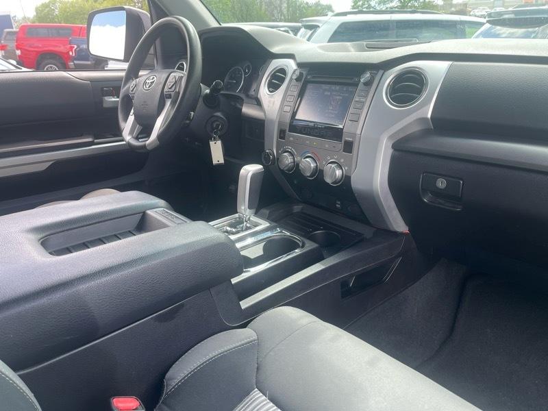 Toyota Tundra SR5 5.7L V8 CrewMax 4WD 2014