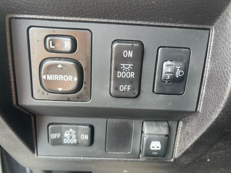 Toyota Tundra SR5 5.7L V8 CrewMax 4WD 2014