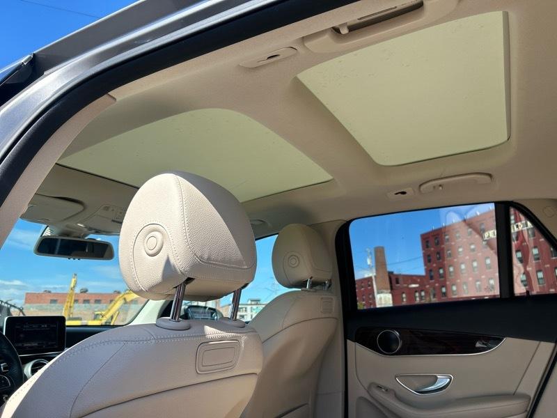 Mercedes-Benz GLC-Class GLC300 4MATIC 2019