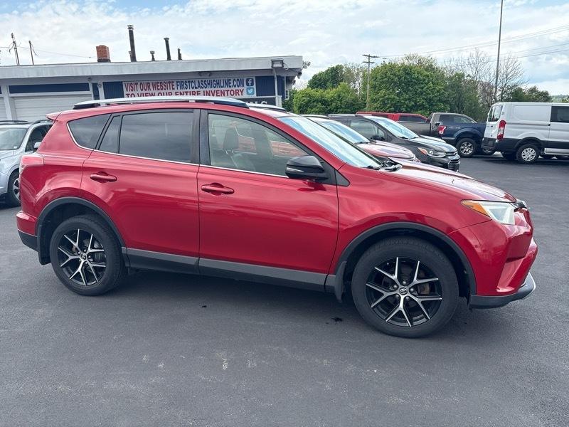 Toyota RAV4 SE 4WD 2016