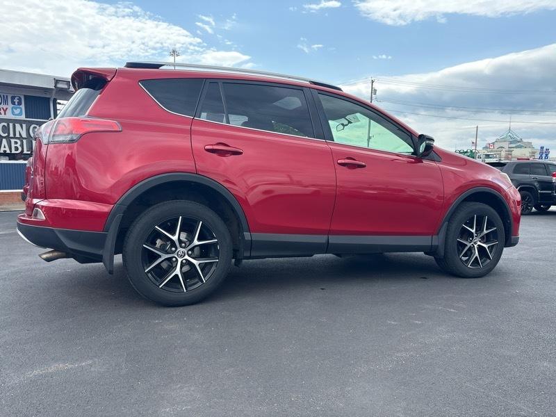 Toyota RAV4 SE 4WD 2016
