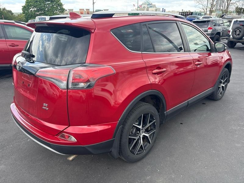 Toyota RAV4 SE 4WD 2016