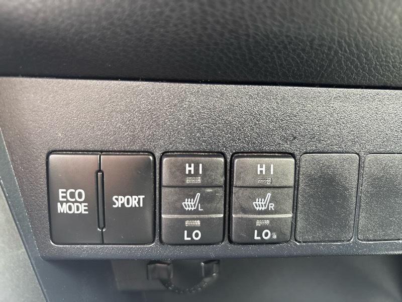 Toyota RAV4 SE 4WD 2016