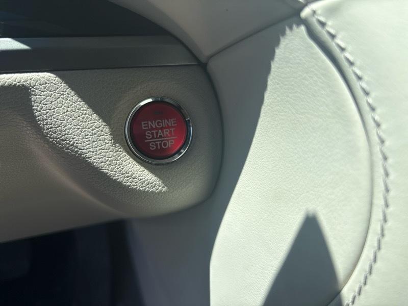 Acura RLX 6-Spd AT w/Technology Package 2015