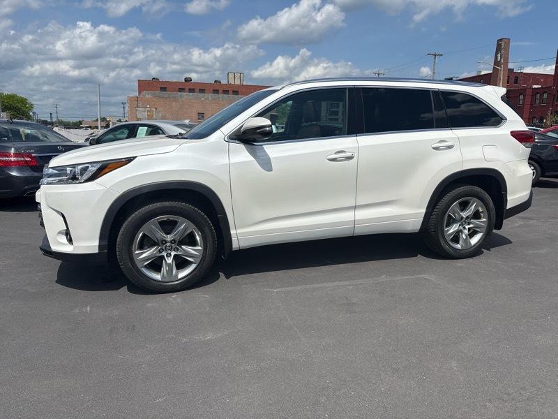 Toyota Highlander Limited AWD V6 2019