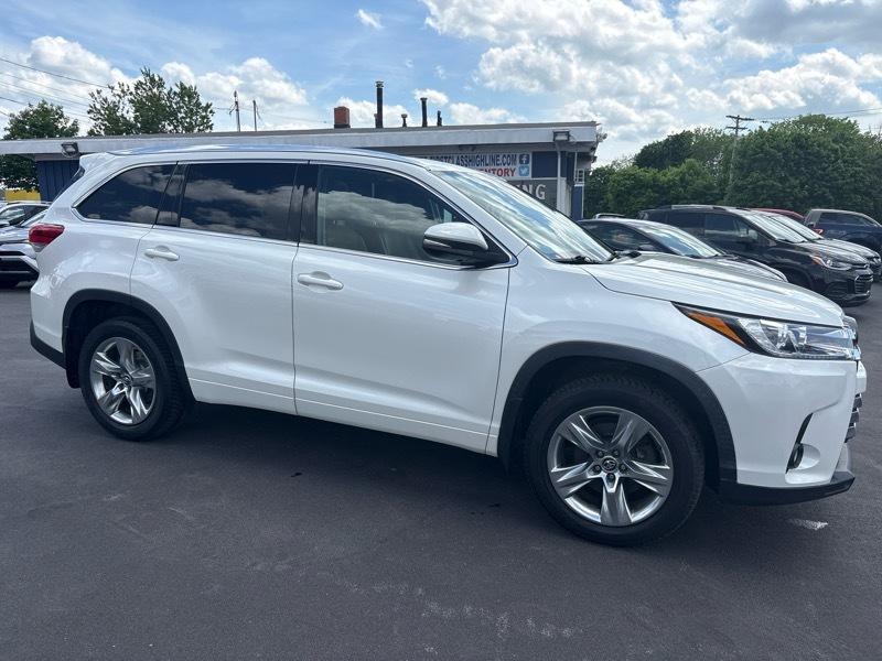 Toyota Highlander Limited AWD V6 2019